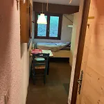 1 Personne Hedi 4